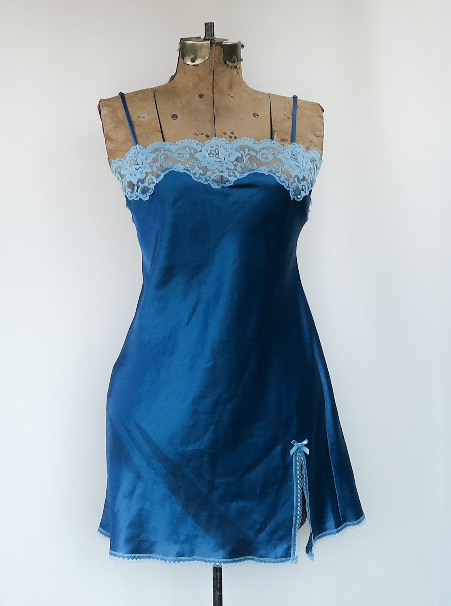 EARLY Y2k VINTAGE “MARIA” SLIP DRESS IN DARK BLUE EARLY Y2k VINTAGE “MARIA” SLIP DRESS IN DARK BLUE