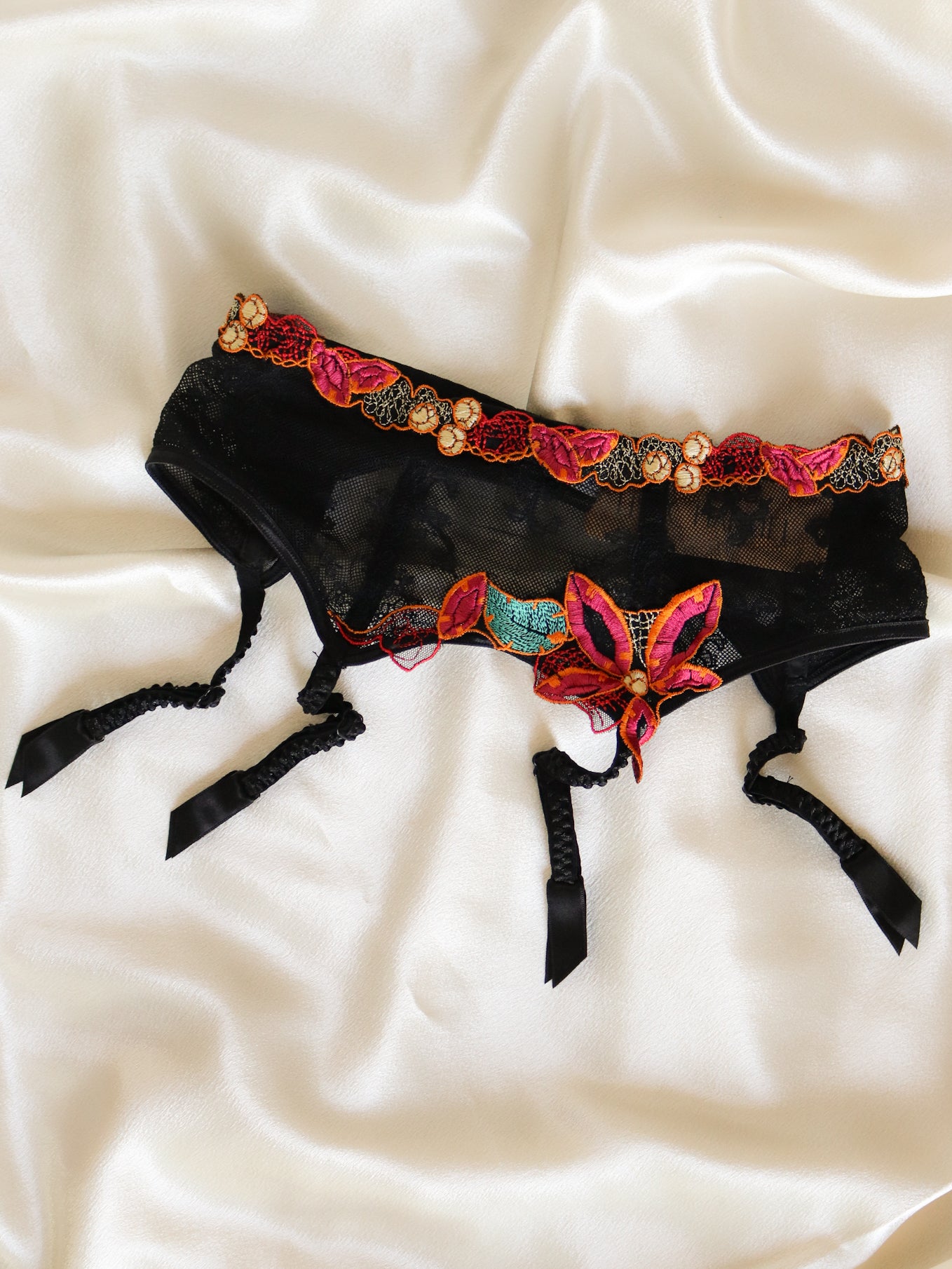 PARISIAN "MAGIC JUNGLE" GARTER BELT - (SMALL) PARISIAN "MAGIC JUNGLE" GARTER BELT - (SMALL)