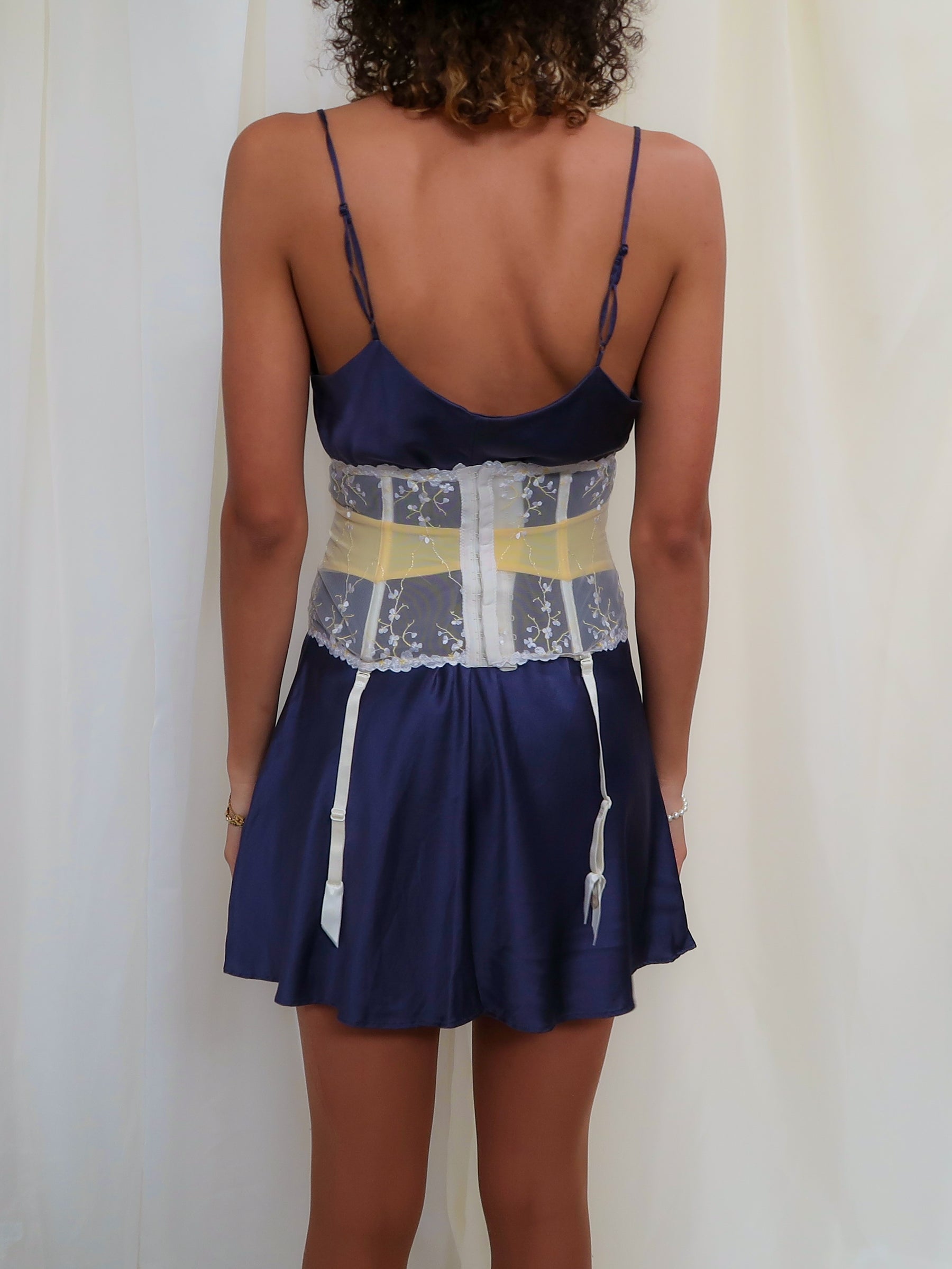 LIMITED EDITION PARISIAN DAISY GARTER BELT - (SMALL) LIMITED EDITION PARISIAN DAISY GARTER BELT - (SMALL)