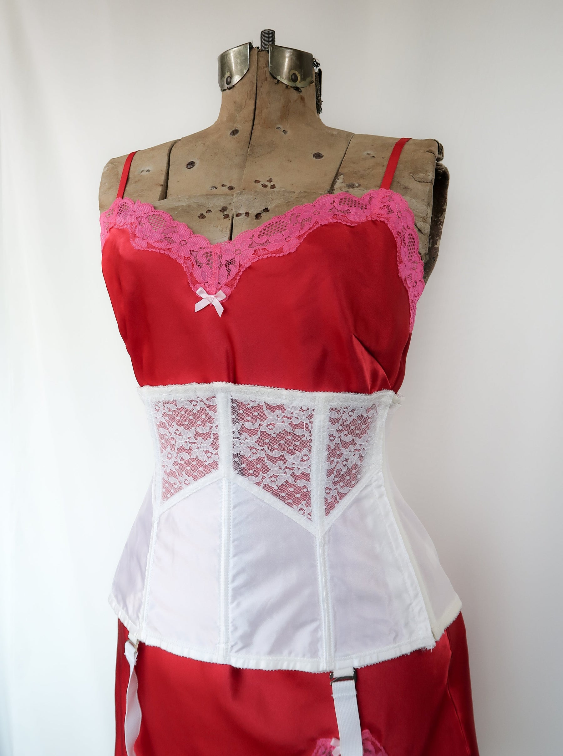 Y2K VICTORIA'S SECRET RED AND PINK SLIP DRESS Y2K VICTORIA'S SECRET RED AND PINK SLIP DRESS