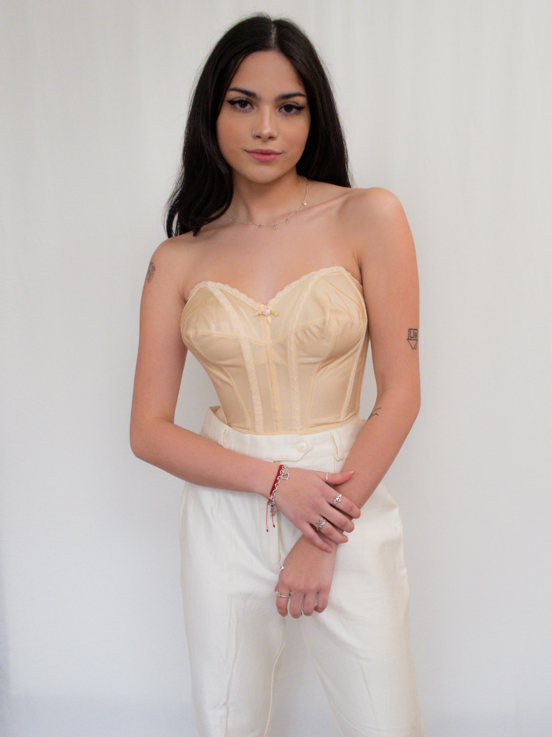 ILGWU '70s ORIGINAL VINTAGE CREAM CORSET (34D/32DD/36C)